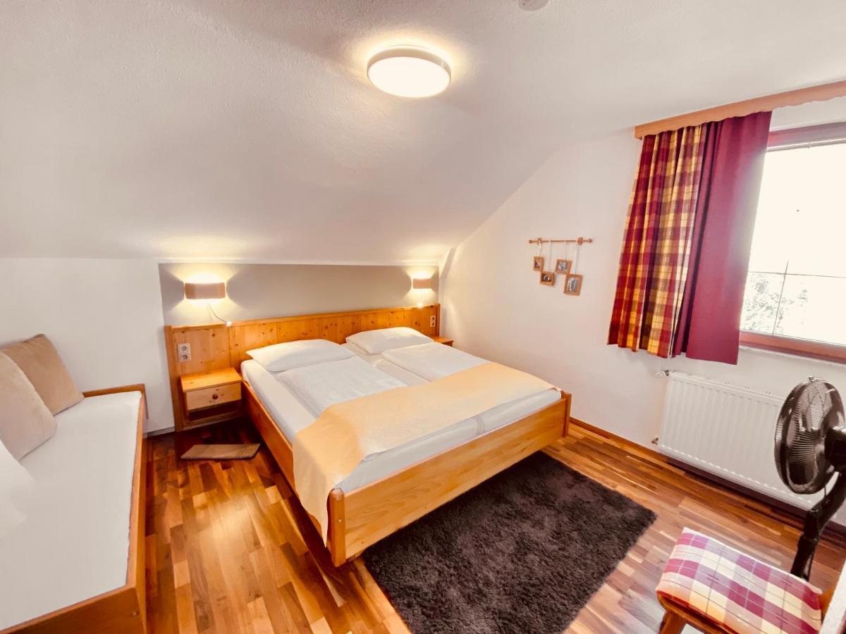 Gasthof Zum Moosmann - Familie Pachernigg Arnfels Exteriör bild