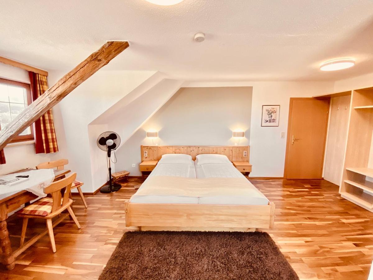 Gasthof Zum Moosmann - Familie Pachernigg Arnfels Exteriör bild